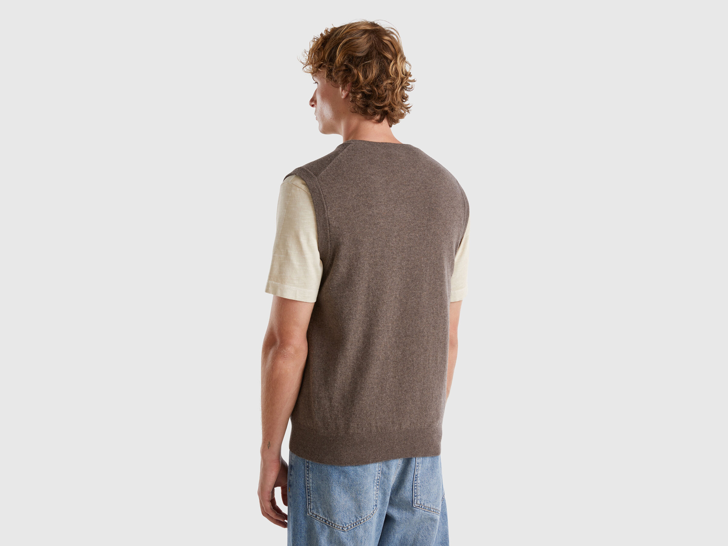 S/L V NECK SWEATER Men image number 2